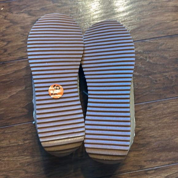 Steve Madden Kinkade Sneakers Lace Up Raffia Tan White Womens Size 9.5 N… - Picture 5 of 7